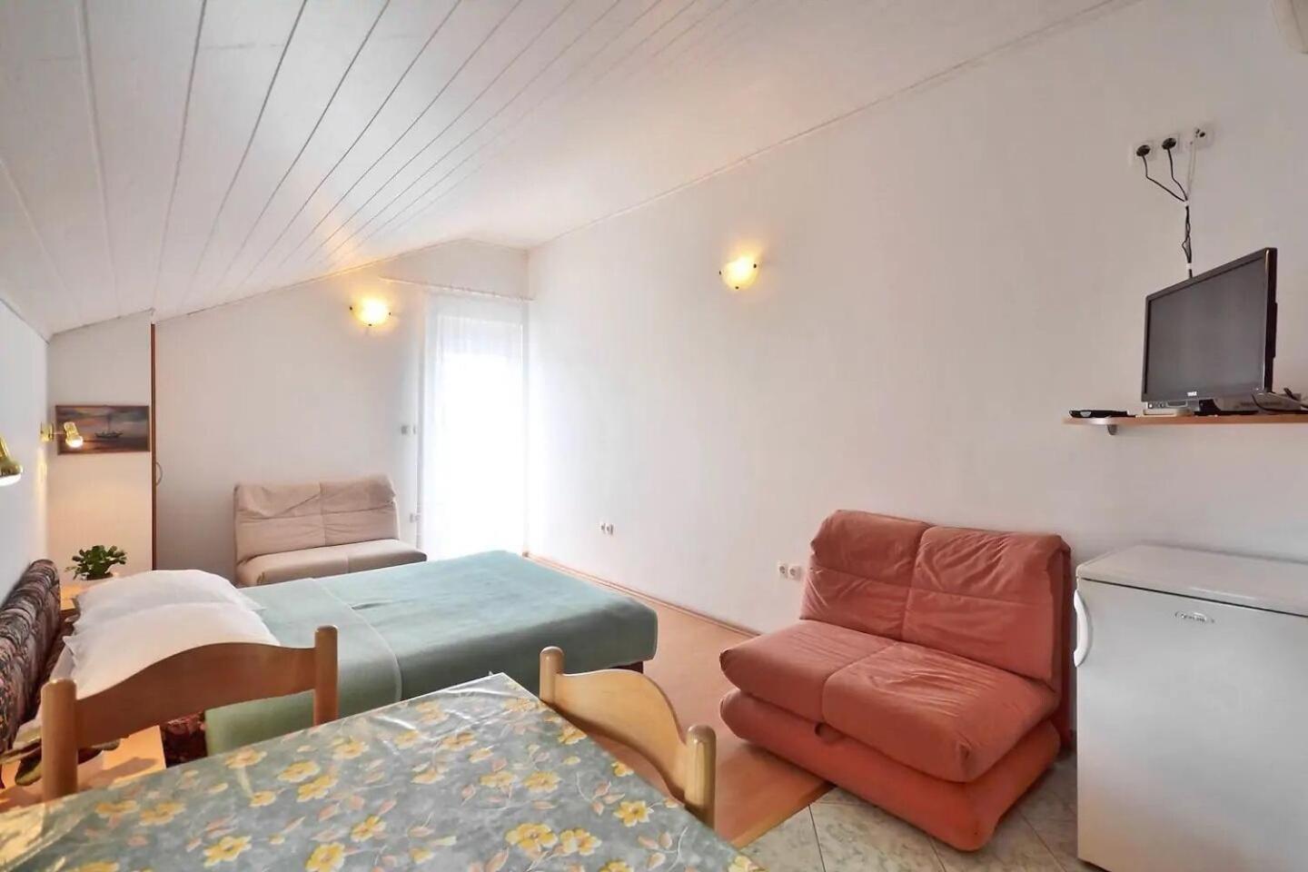 Apartment Toma Омиш Экстерьер фото
