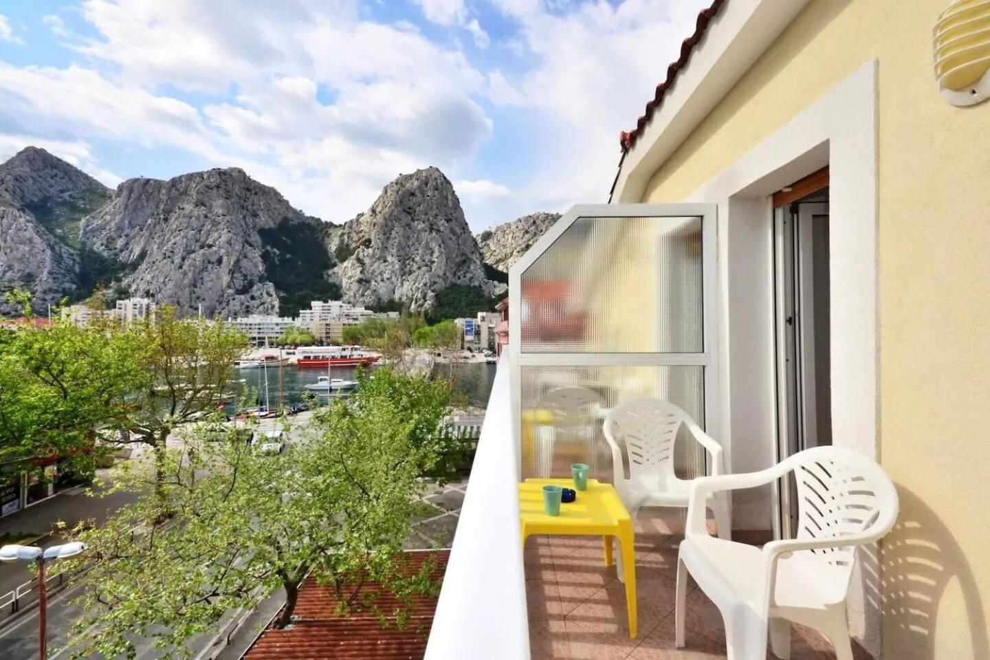 Apartment Toma Омиш Экстерьер фото